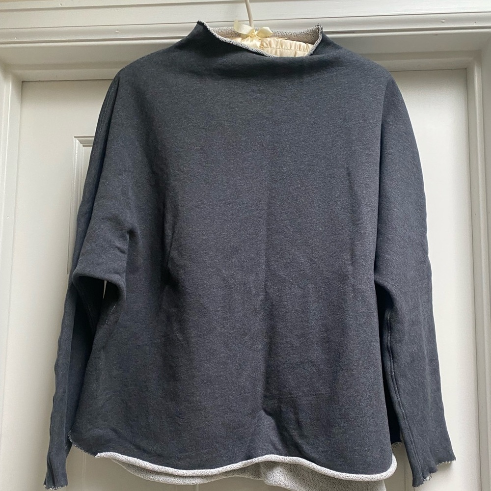 Frank & Eileen Effie charcoal grey Caplet in Triple Fleece - Picture 2 of 4